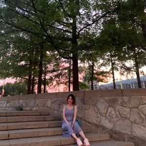 Meet your Posher, Elisa